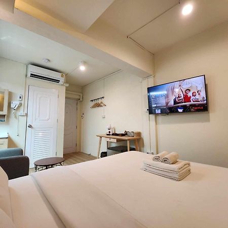 Canal View Lo-Ha Guest House, Contactless Check-In Banguecoque Exterior foto